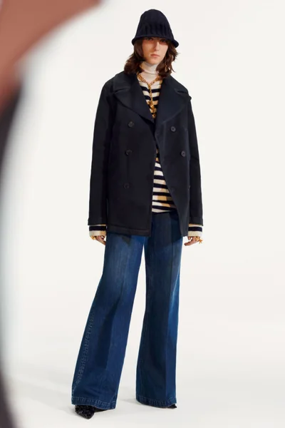 Look 35